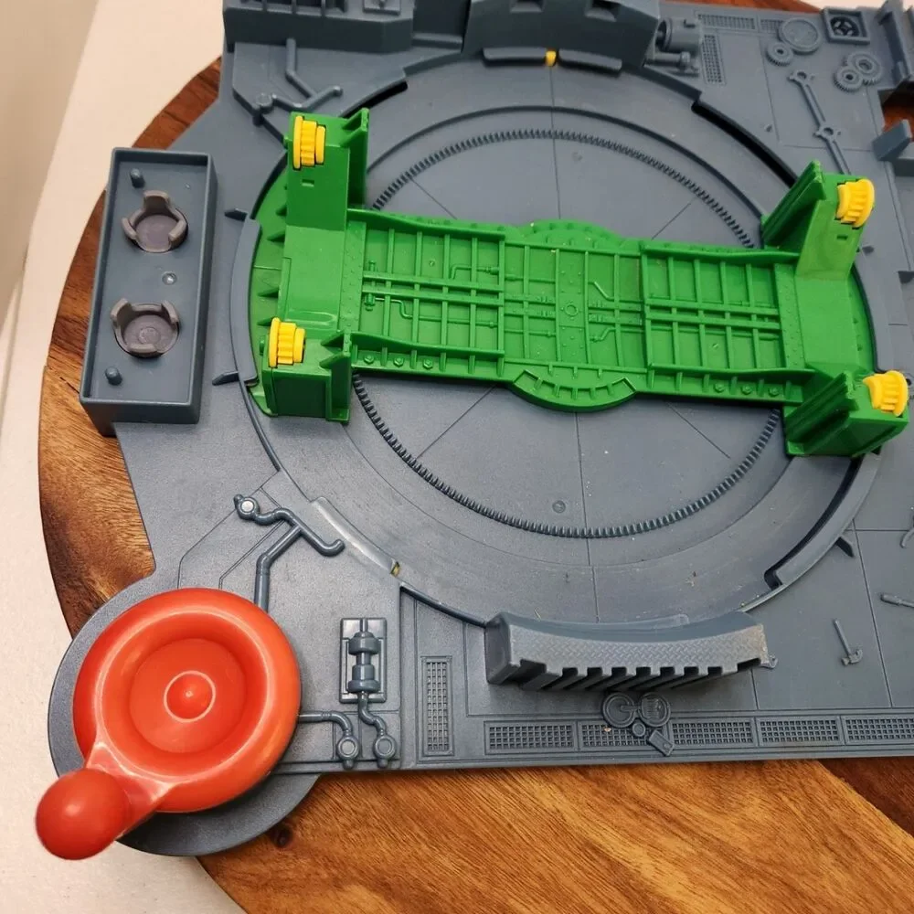 Thomas & Friends 2009 base station HiT toy company